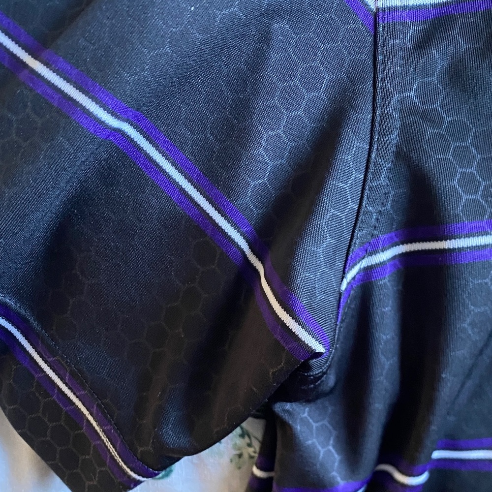 Cutter & Buck Men's Polo Shirt in Black with Purple Stripes - Picture 5 of 6